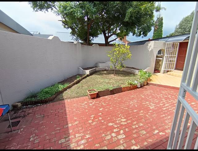 3 BEDROOM HOUSE FOR SALE IN BRACKENHURST